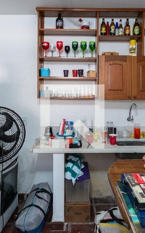 Apartamento à venda com 300m², 5 quartos e 3 vagasCasa 2 kitnet 