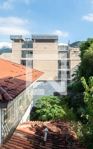 Apartamento à venda com 300m², 5 quartos e 3 vagasVista