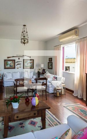 Apartamento à venda com 300m², 5 quartos e 3 vagasSala