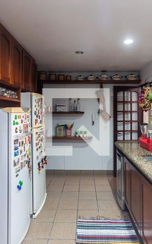 Apartamento à venda com 300m², 5 quartos e 3 vagasCozinha