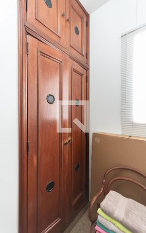 Apartamento à venda com 300m², 5 quartos e 3 vagasQuarto de Serviço