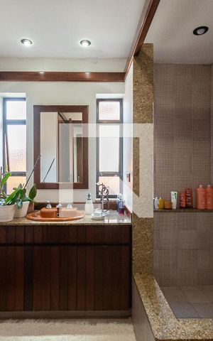 Apartamento à venda com 300m², 5 quartos e 3 vagasBanheiro Suíte 2