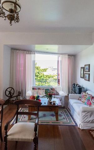 Apartamento à venda com 300m², 5 quartos e 3 vagasSala
