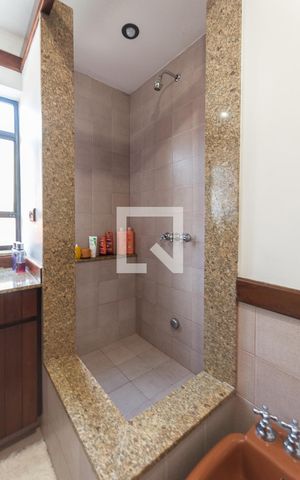 Apartamento à venda com 300m², 5 quartos e 3 vagasBanheiro Suíte 2
