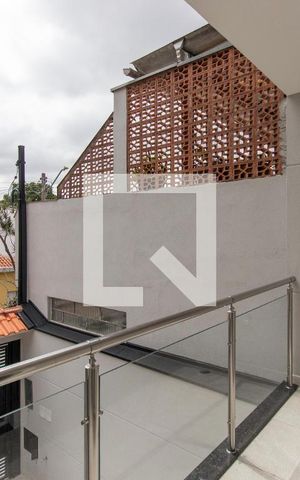 Casa à venda com 140m², 3 quartos e 3 vagasSacada sala