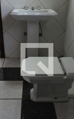 Casa para alugar com 220m², 5 quartos e 2 vagasBanheiro 1 casa 1