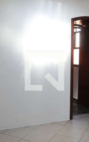 Casa para alugar com 220m², 5 quartos e 2 vagasQuarto 2 casa 1