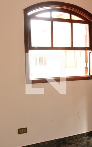 Casa para alugar com 220m², 5 quartos e 2 vagasQuarto 3 casa 1
