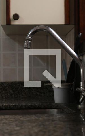 Casa para alugar com 220m², 5 quartos e 2 vagasCozinha casa 1