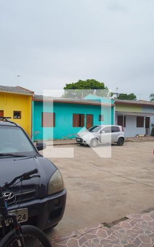 Casa à venda com 64m², 2 quartos e 4 vagas Casa à venda com 64m², 2 quartos e 4 vagasVista da Sala