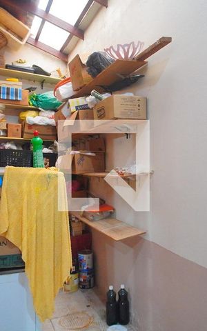 Casa à venda com 64m², 2 quartos e 4 vagas Casa à venda com 64m², 2 quartos e 4 vagasÁrea de Serviço
