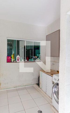 Casa à venda com 240m², 3 quartos e 3 vagas Casa à venda com 240m², 3 quartos e 3 vagasÁrea de Serviço