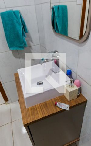 Casa à venda com 240m², 3 quartos e 3 vagas Casa à venda com 240m², 3 quartos e 3 vagasPia