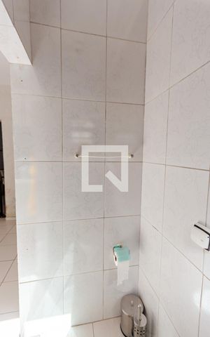 Casa à venda com 240m², 3 quartos e 3 vagas Casa à venda com 240m², 3 quartos e 3 vagasLavabo
