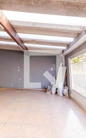 Casa à venda com 240m², 3 quartos e 3 vagas Casa à venda com 240m², 3 quartos e 3 vagasGaragem