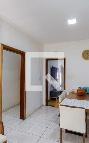 Casa à venda com 240m², 3 quartos e 3 vagas Casa à venda com 240m², 3 quartos e 3 vagasCozinha