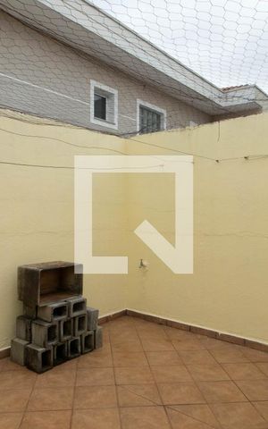 Casa à venda com 200m², 3 quartos e 2 vagas Casa à venda com 200m², 3 quartos e 2 vagasQuintal