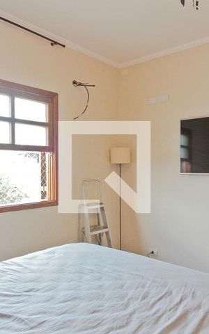 Casa à venda com 280m², 4 quartos e 2 vagas Casa à venda com 280m², 4 quartos e 2 vagasQuarto 1