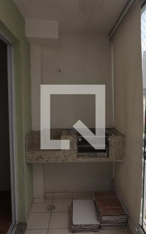 Apartamento para alugar com 72m², 3 quartos e 1 vagaSacada