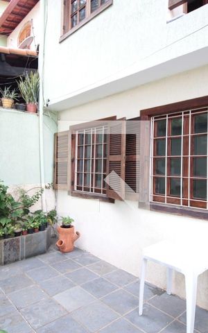 Casa à venda com 360m², 4 quartos e 2 vagasQuintal