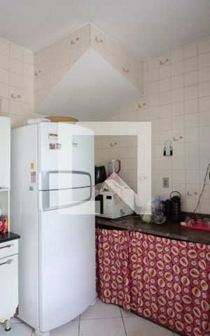Casa à venda com 360m², 4 quartos e 2 vagasCozinha