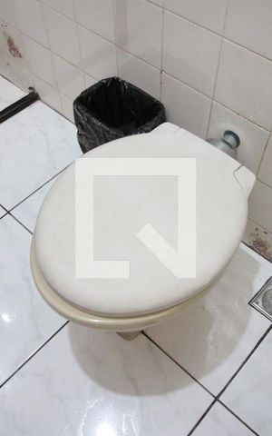 Casa à venda com 360m², 4 quartos e 2 vagasBanheiro da Suite