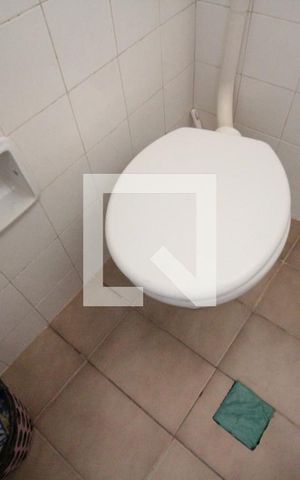 Casa à venda com 360m², 4 quartos e 2 vagasBanheiro de Serviço