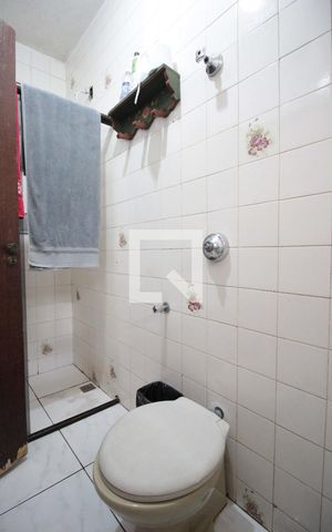 Casa à venda com 360m², 4 quartos e 2 vagasBanheiro da Suite