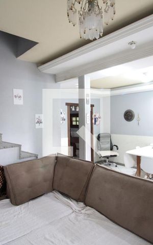 Casa à venda com 360m², 4 quartos e 2 vagasSala