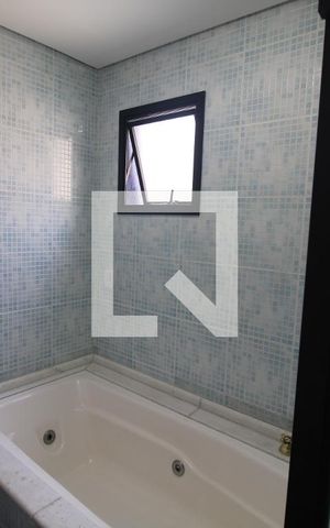 Apartamento à venda com 130m², 3 quartos e 2 vagasQuarto 1 - Banheiro