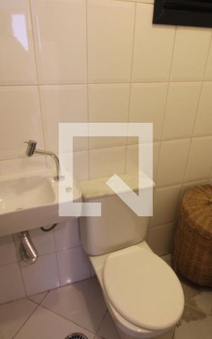 Apartamento à venda com 130m², 3 quartos e 2 vagasÁrea de Serviço - Banheiro
