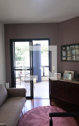 Apartamento à venda com 130m², 3 quartos e 2 vagasSala