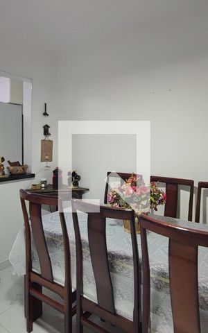 Casa de condomínio à venda com 72m², 2 quartos e 1 vagaCopa