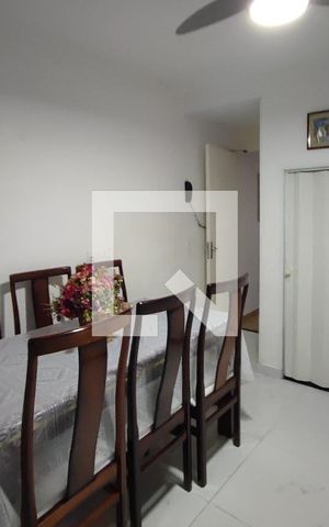 Casa de condomínio à venda com 72m², 2 quartos e 1 vagaCopa