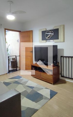 Casa de condomínio à venda com 72m², 2 quartos e 1 vagaSala