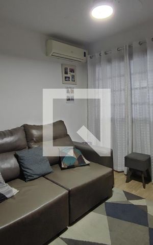 Casa de condomínio à venda com 72m², 2 quartos e 1 vagaSala