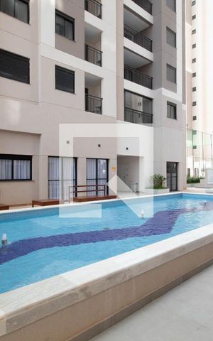 Apartamento à venda com 50m², 2 quartos e 1 vaga Apartamento à venda com 50m², 2 quartos e 1 vagaHall