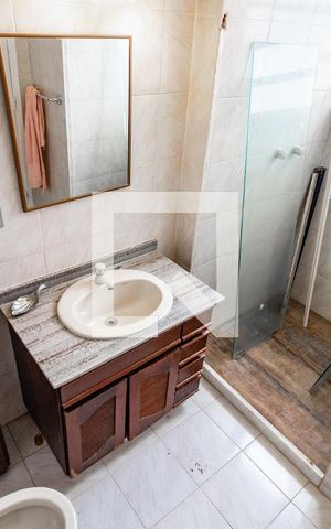Apartamento para alugar com 89m², 2 quartos e sem vagaBanheiro
