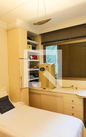 Apartamento à venda com 165m², 3 quartos e 3 vagas Apartamento à venda com 165m², 3 quartos e 3 vagasSuíte 2