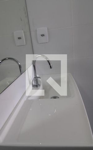 Apartamento para alugar com 42m², 2 quartos e 1 vagaPia do banheiro