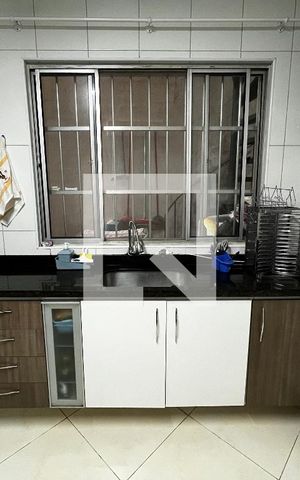 Casa à venda com 125m², 3 quartos e 1 vaga Casa à venda com 125m², 3 quartos e 1 vagaCozinha