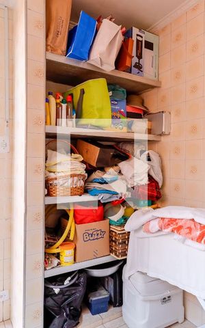 Casa à venda com 200m², 3 quartos e 2 vagas Casa à venda com 200m², 3 quartos e 2 vagasQuarto de Serviço