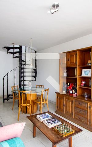 Apartamento à venda com 140m², 3 quartos e 1 vaga Apartamento à venda com 140m², 3 quartos e 1 vagaSala