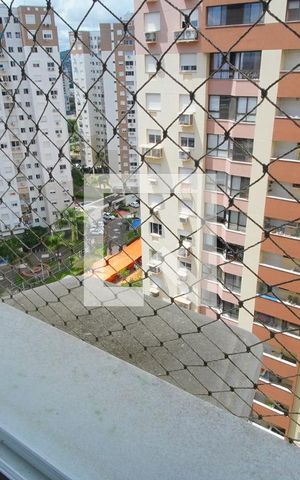 Apartamento à venda com 95m², 3 quartos e 2 vagasQuarto 3 - Vista