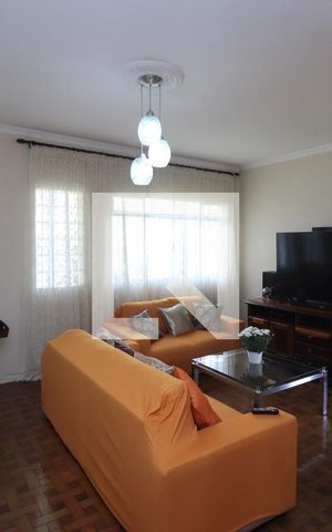 Casa à venda com 176m², 3 quartos e 2 vagasSala