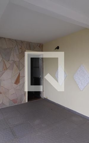 Casa à venda com 176m², 3 quartos e 2 vagasGaragem