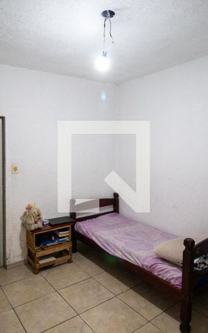 Casa à venda com 125m², 5 quartos e 1 vaga Casa à venda com 125m², 5 quartos e 1 vagaQuarto 4