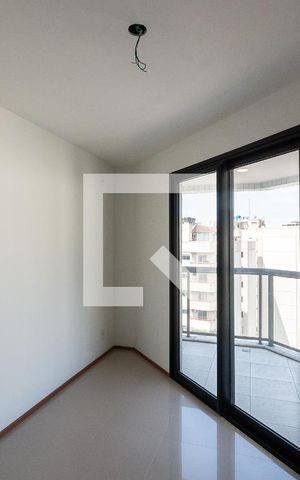 Apartamento à venda com 81m², 2 quartos e 1 vagaSala