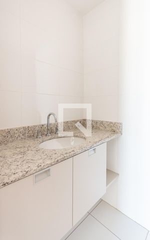 Apartamento à venda com 81m², 2 quartos e 1 vagaBanheiro Suíte