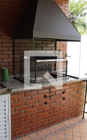 Casa à venda com 572m², 6 quartos e 4 vagasChurrasqueira